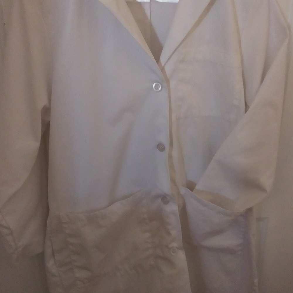 White Button-Up Lab Coat Size 14